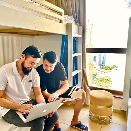 ドバイ Travel Hub Premiumホステル エクステリア 写真